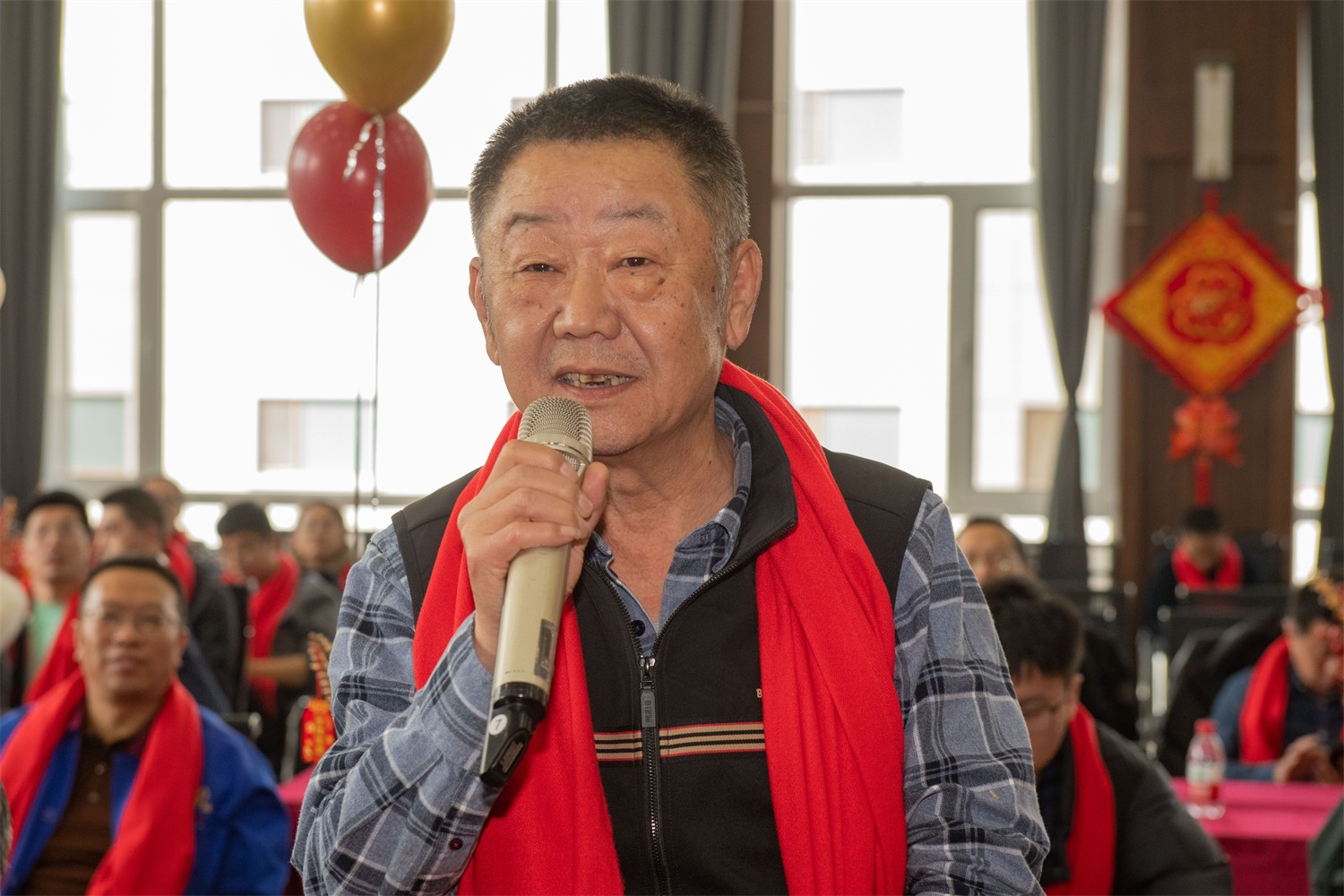 “點(diǎn)亮青春，圓夢(mèng)義鐵”公司青年人才聯(lián)誼會(huì)成功舉辦