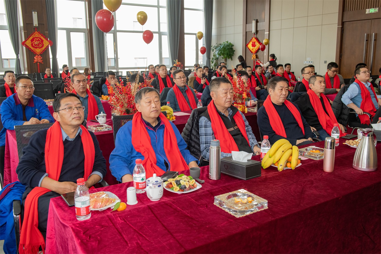 “點(diǎn)亮青春，圓夢(mèng)義鐵”公司青年人才聯(lián)誼會(huì)成功舉辦